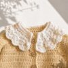 Sweater con Cuello tejido a mano
